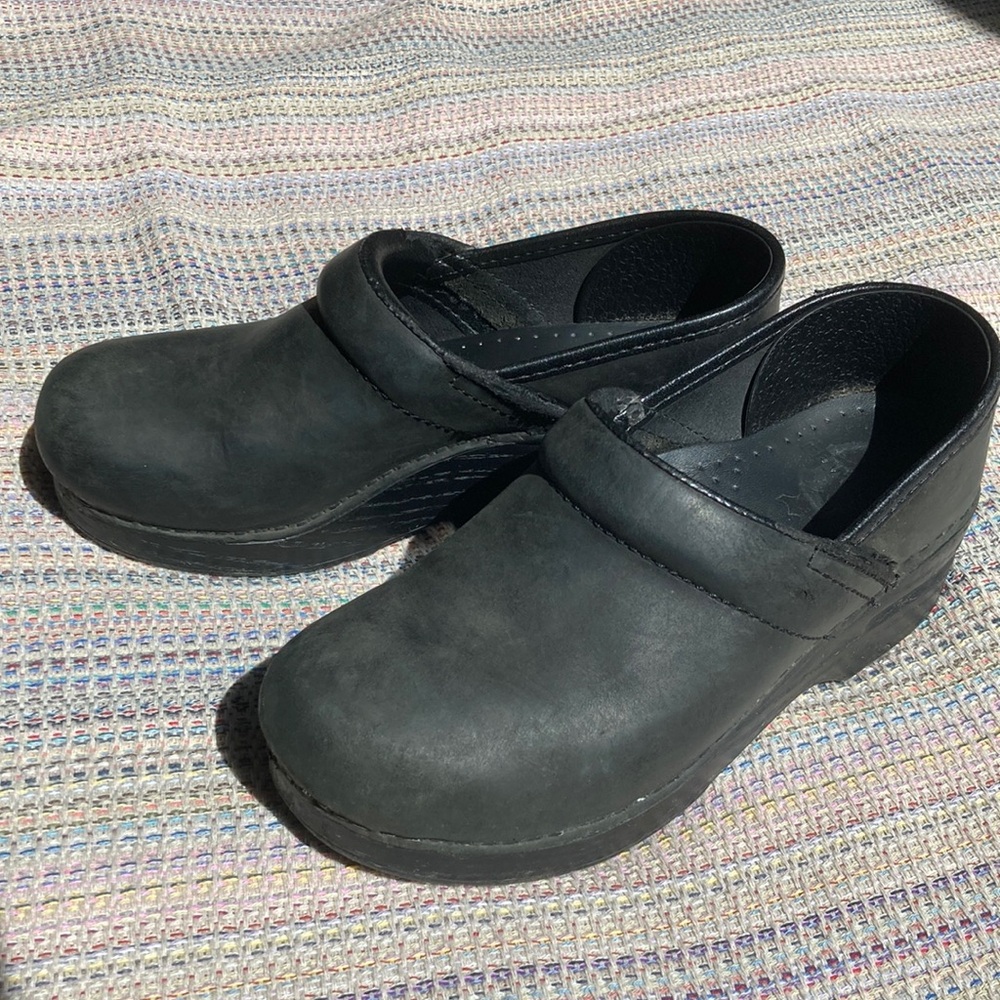 Dansko clogs black size 35